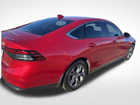 Used 2024 Honda Accord EX image 9