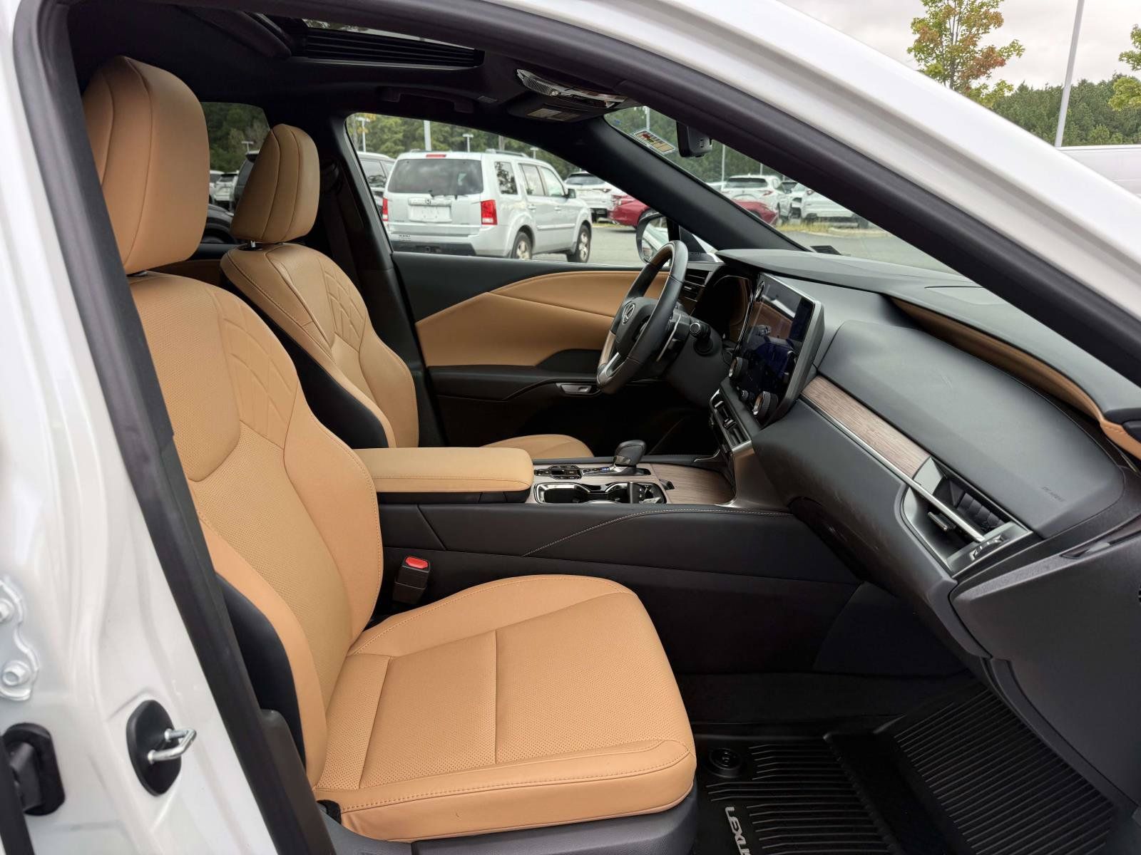 Used 2025 Lexus RX 350 Premium AWD/4WD image 14