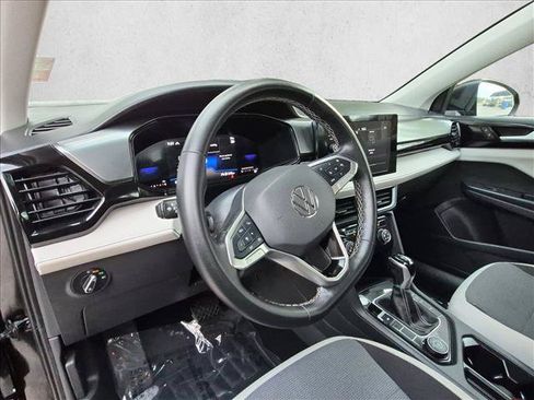 Used 2025 Volkswagen Taos S AWD/4WD image 10
