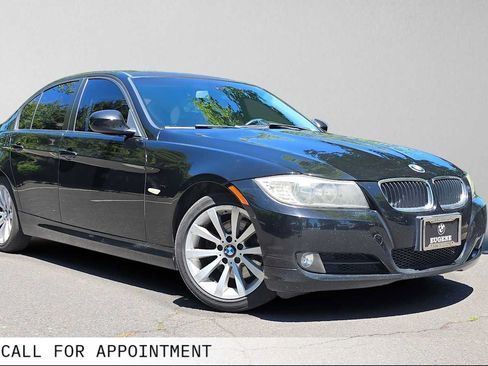 Used 2011 BMW 328i Sedan RWD image 1