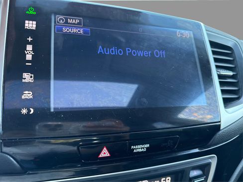 Used 2016 Honda Pilot Elite image 15