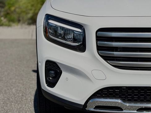 New 2026 Mercedes-Benz GLB 250 image 28