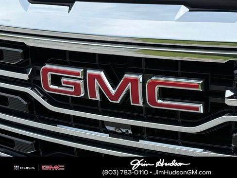 Used 2023 GMC Sierra 1500 SLT AWD/4WD image 7