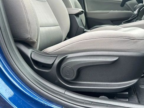 Used 2017 Hyundai Elantra SE image 29