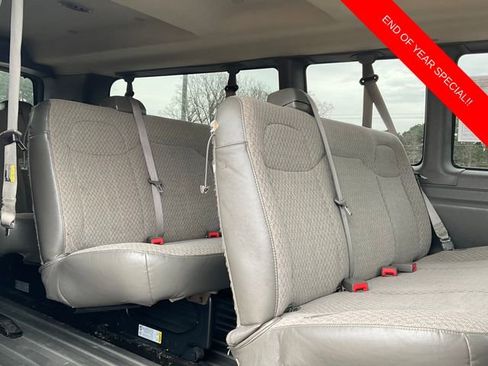 Used 2016 Chevrolet Express 3500 LT w/ LT Preferred Equipment Group image 11