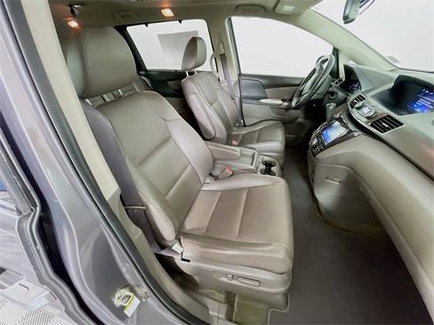 Used 2015 Honda Odyssey Touring image 29