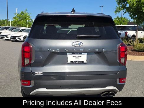 Used 2022 Hyundai Palisade SEL w/ Premium Package FWD image 4