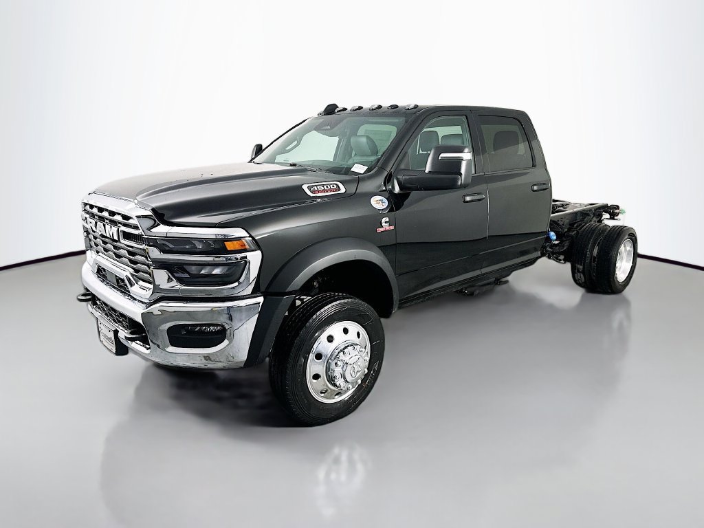 New 2026 RAM 4500 Tradesman w/ Chrome Appearance Group RWD image 3