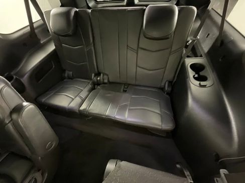 Used 2019 Cadillac Escalade ESV Platinum image 21