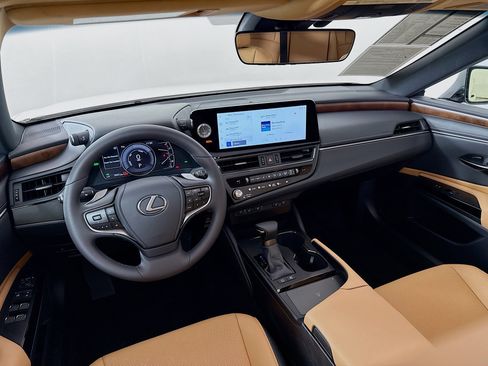 Used 2025 Lexus ES 300h w/ Premium Package FWD image 23