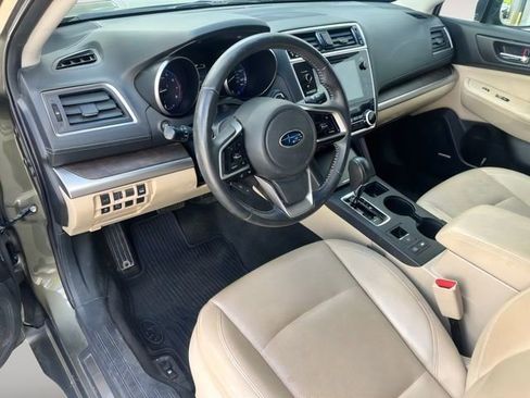 Used 2018 Subaru Outback 2.5i Limited w/ Popular Package #2 AWD/4WD image 11