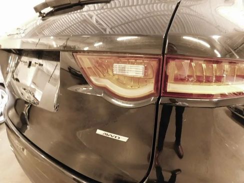 Used 2017 Jaguar F-PACE Prestige image 22
