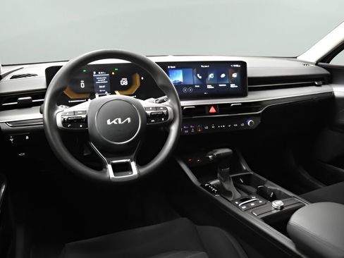 Used 2025 Kia K5 LXS FWD image 31
