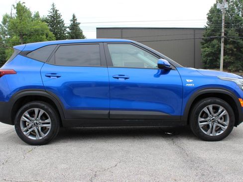 Used 2021 Kia Seltos LX AWD/4WD image 23