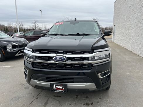 Used 2024 Ford Expedition Max Limited image 8