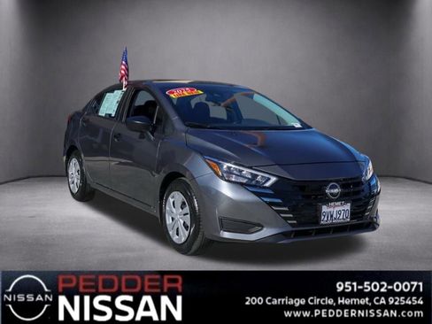 Used 2025 Nissan Versa S w/ Trunk Package image 1