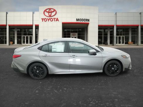 New 2026 Toyota Camry SE AWD/4WD image 4