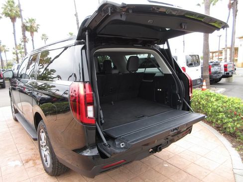 Certified 2025 Ford Expedition Max Active AWD/4WD image 26
