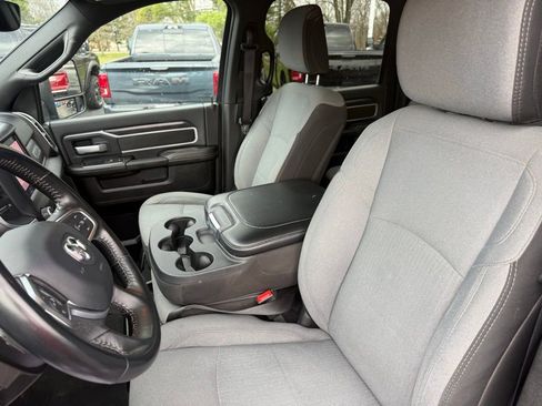 Used 2024 RAM 2500 Big Horn image 38