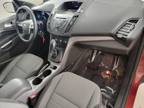 Used 2016 Ford Escape SE FWD image 19