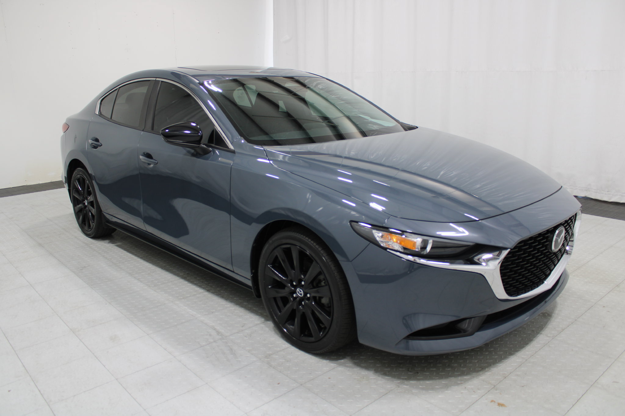 Used 2025 MAZDA MAZDA3 s AWD/4WD image 4