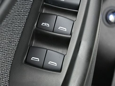 Used 2024 Chevrolet TrailBlazer LT w/ Convenience Package image 13