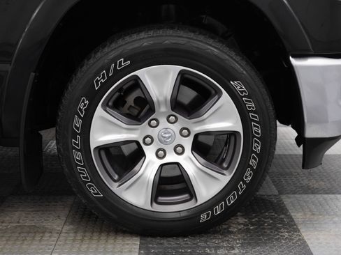 Used 2019 RAM 1500 Laramie image 10