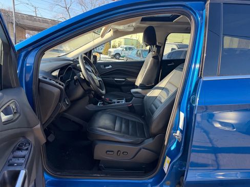 Used 2017 Ford Escape Titanium w/ Equipment Group 301A AWD/4WD image 25