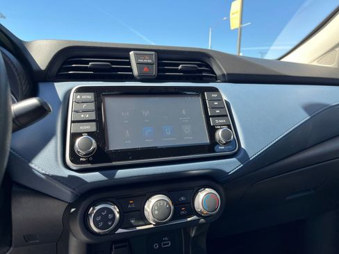 Used 2025 Nissan Versa SV image 20