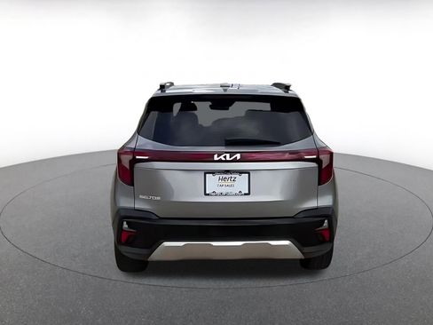 Used 2025 Kia Seltos S image 12