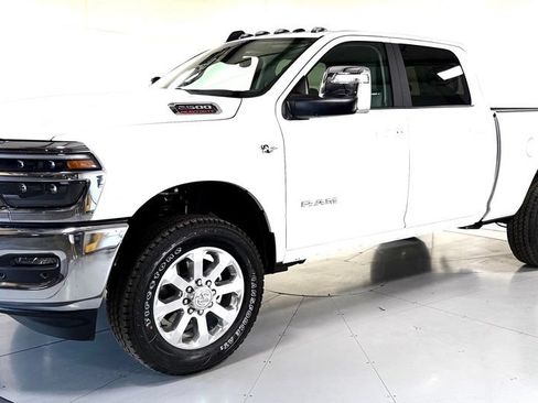 New 2027 RAM 2500 Laramie AWD/4WD image 9