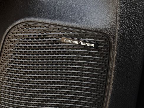 Used 2021 Chrysler Pacifica Pinnacle image 27