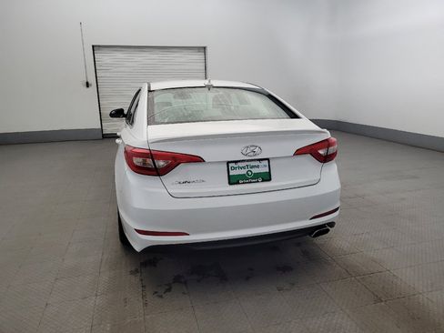 Used 2016 Hyundai Sonata SE image 6