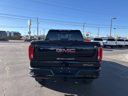 Used 2025 GMC Sierra 1500 AT4X image 7