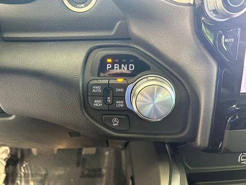 Used 2026 RAM 1500 Laramie AWD/4WD image 9