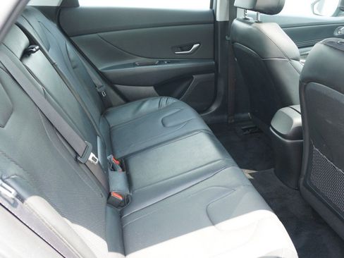 Used 2023 Hyundai Elantra Limited w/ Cargo Package FWD image 10