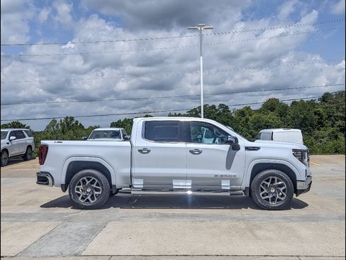 New 2026 GMC Sierra 1500 SLT AWD/4WD image 6
