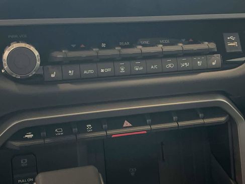 New 2026 Toyota Sequoia Platinum AWD/4WD image 19