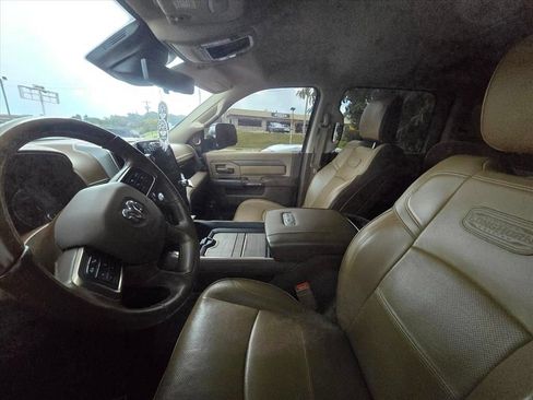 Used 2022 RAM 3500 Limited AWD/4WD image 4