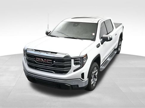 Used 2023 GMC Sierra 1500 SLT w/ SLT Premium Plus Package AWD/4WD image 18