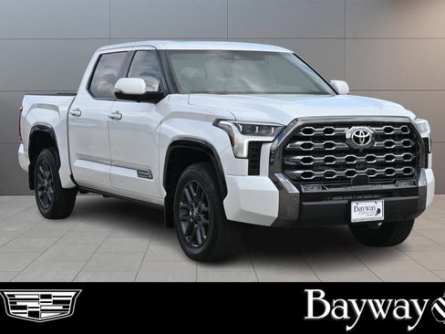 Used 2025 Toyota Tundra Platinum AWD/4WD image 3