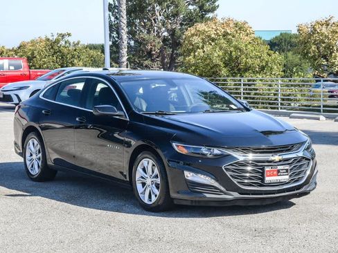 Used 2022 Chevrolet Malibu LT FWD image 3