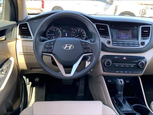 Used 2017 Hyundai Tucson SE FWD image 6