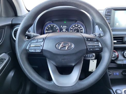 Used 2018 Hyundai Kona SE image 8