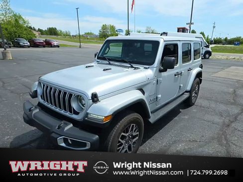 Used 2024 Jeep Wrangler Unlimited Sahara w/ Technology Group AWD/4WD image 1