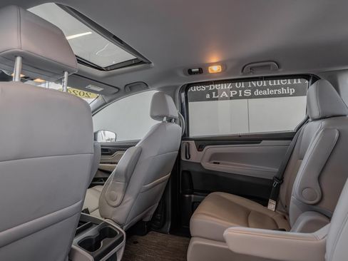 Used 2024 Honda Odyssey EX-L image 25
