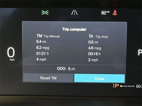 New 2026 Volvo XC40 B4 Plus w/ Protection Package Premier image 27