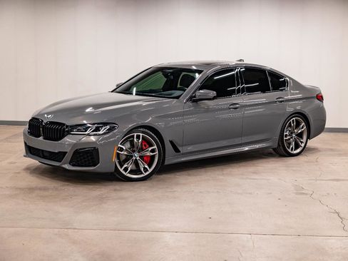 Used 2021 BMW M550i xDrive w/ Dynamic Handling Package image 20