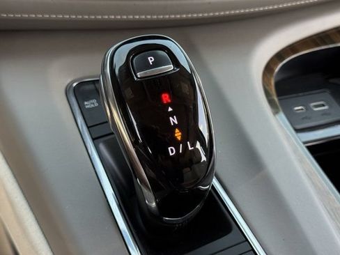 Used 2023 Cadillac Escalade ESV Sport Platinum AWD/4WD image 21