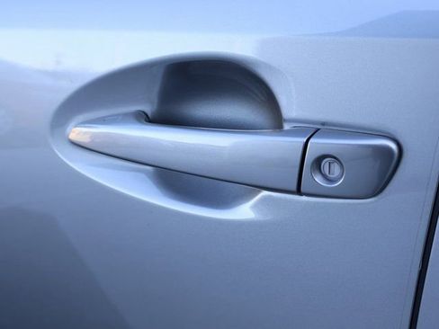 Used 2017 Lexus ES 350 w/ Ultra Luxury Package image 20